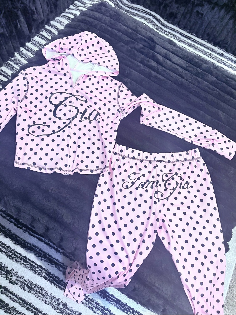 I.AM.GIA Pink and Black Polka Dot Kids Hoodie Pajama Set - Size Medium